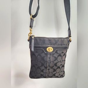 Classic coach shoulder pouch